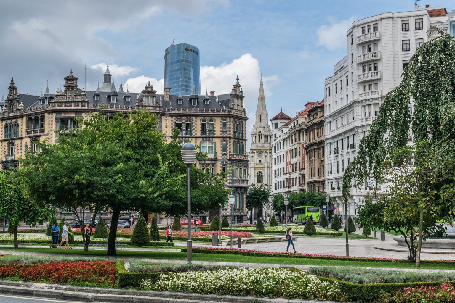bilbao-plaza Jardín centro de Bilbo